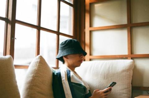 史恩語 - 使用底片相機拍攝的朋友照 史恩語 - 使用底片相機拍攝的朋友照