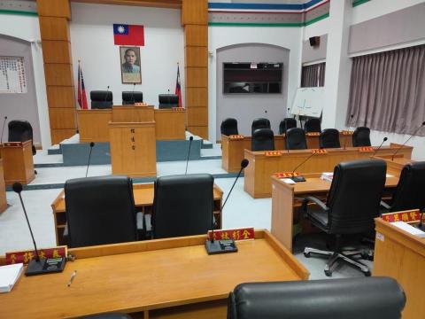 領航家工程行 - 議會 桌上型麥克風施工