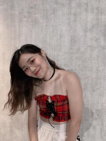 Amber 安柏 舞蹈老師 - 照片為拍攝舞蹈cover的裝扮
(拍攝 Hot Tag - 辣個他)