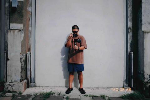 提供拍照機婚禮服務的專家周