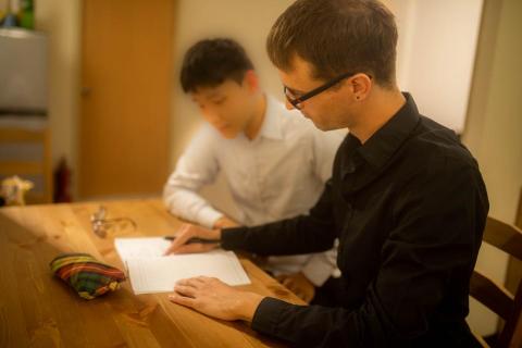 Remi (雷米) - 法文老師 - Cours de français niveau grand débutant