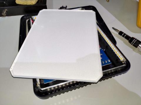 草世木維修工作室/水貨電器維修 - 平板攝影燈維修