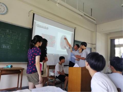 陳俐瑜 - 宜昌國中科學營