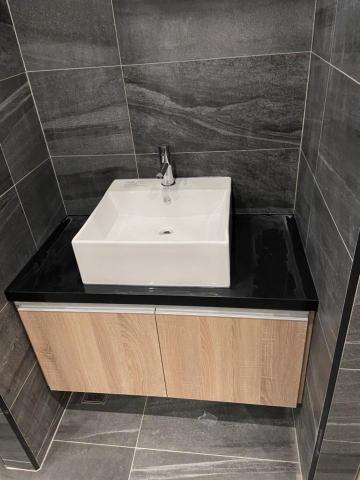 unix奇建企業-陳福全 - 浴櫃7