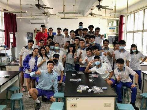 女魔術師-布丁 - 