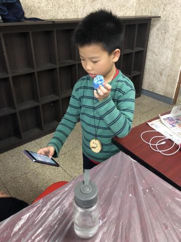 張依 - 芝山文化營不只育樂還頗需耐心及體力