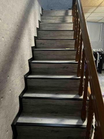 軒程微裝潢設計工程 - 塑膠地板樓梯舖設 軒程微裝潢設計工程 - 塑膠地板樓梯舖設