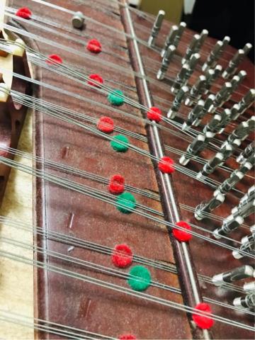 揚琴調音保養維修 - 未清潔前