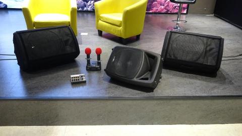 典典道具租借 - 八軌喇叭無線麥
NT$ 1800 ～ NT$ 3200
【典典租借】八軌喇叭無線麥

適用：小型會議、演出、發表會、演講講座

無線麥克風2隻
八軌混音器（8進2出） - 可進電腦、音樂音效、樂器及麥克風。

12吋主動式喇叭，即插即用、免複雜線材，輕鬆做場！