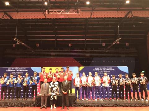 Lin - 世界青少年錦標賽頒獎照片