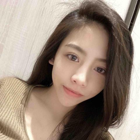 提供電子報繳稅服務的專家卉妤