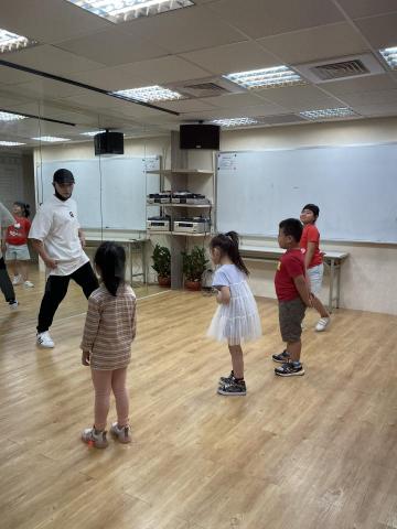 貝斯登才藝學苑 - 