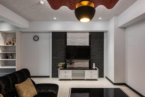 一岱設計有限公司 - 文化石配色施工,搭配電視櫃相當完美