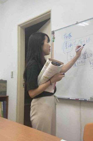 Kelsey Chen - 當補習班講師時