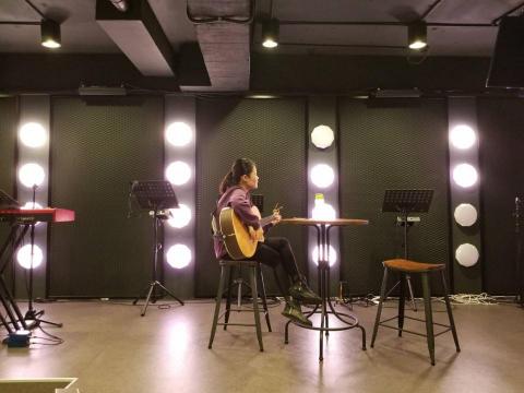 Irene ♫ - 自己的練唱時間。