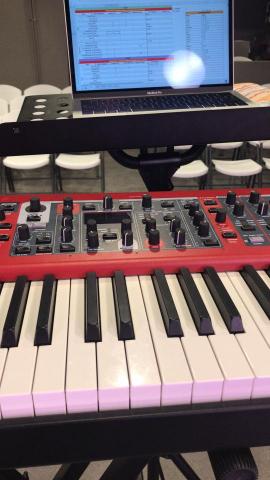 Irene ♫ - 鋼琴練習。