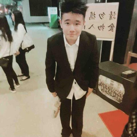 提供奧數題服務的專家陳柏勳 數理科專業