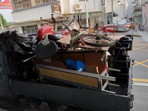 林儒鴻 - 本來沒這麼多，但是我還是幫忙載運了?