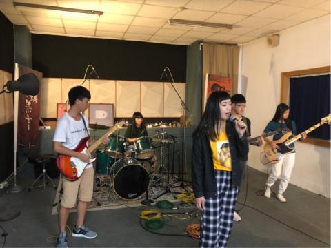 陳勻 - 畢業歌音樂製作