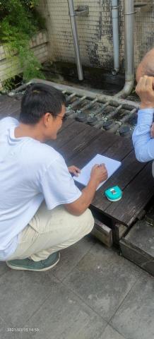 誠豐鐵件工程行 - 很認真仔細的，講解施工內容