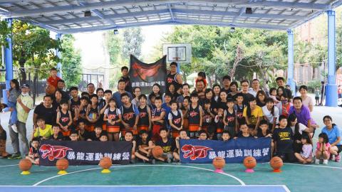 暴龍運動訓練營-Larry教練 - 暴龍親子運動會
