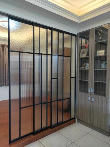 樵雅室內設計工程有限公司 - 餐厅和室區鉄件簡約風崁玻推門组