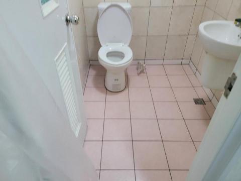 宅修抓漏工程 - 浴室地板防水抓漏泥作貼磚