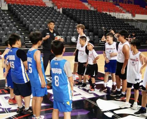 湯為敦 Duncan - 新竹攻城獅 小獅子