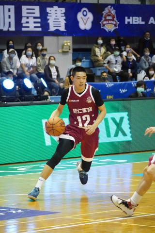 提供107服務的專家甘賀升