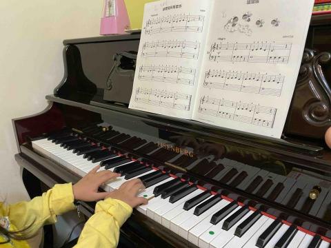 劉玫吟 - 兒童古典鋼琴