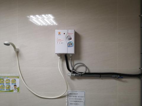 潘阿宏 - 電熱水器增設配電