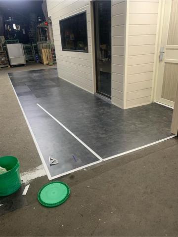 鉅博企業 - 工廠塑膠地板完成