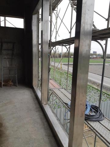 奇鑫.鐵皮屋.水電.高空拆瓦.屋頂.外牆隔熱.防水.穿鐵衣 - 大型白鐵落地窗