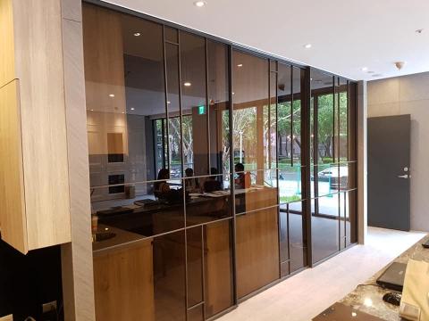 富名實業 - 金屬細框玻璃拉門 富名實業 - 金屬細框玻璃拉門