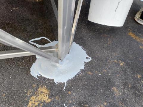 御梓裝潢工程行 - 水塔腳架不垂流加強