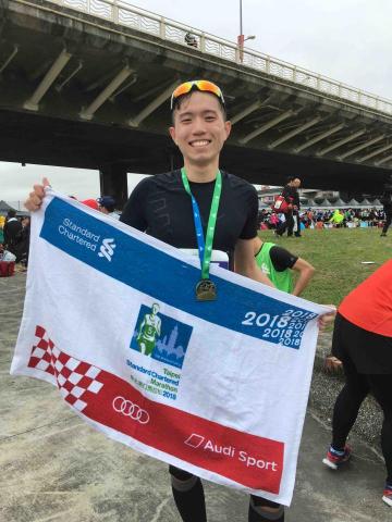 陳國灝 - 2018渣打馬拉松全馬完賽照片