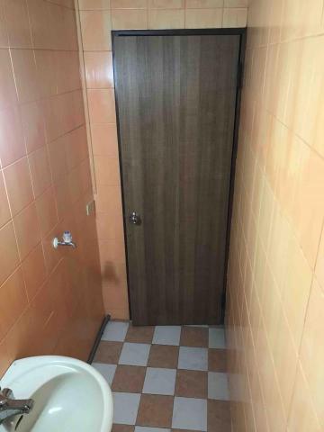 富穗室內裝修工程 - 酒吧法國人業主希望把原白色磁磚油成搭配地板磁磚顏色 富穗室內裝修工程 - 酒吧法國人業主希望把原白色磁磚油成搭配地板磁磚顏色