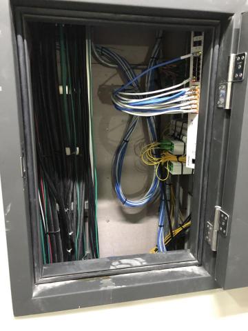 華翔駿通訊科技 - poe hub