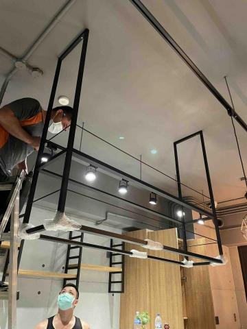 李柏慶 - 吧檯吊架