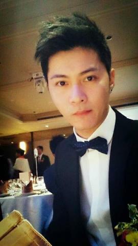 提供刮痧精油服務的專家小恩