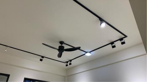 史丹利水電工務所 - 工業風格吊扇加上軌道燈具