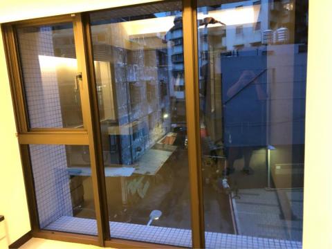 華麗 - 玻璃也是經由多年經驗才能夠擦的亮晶晶！