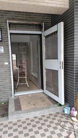 翔翊金屬工程 - 不鏽鋼鐵門設計