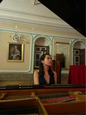 李沛宸老師｜鋼琴教學｜樂理聽寫教學｜德文教學 - 