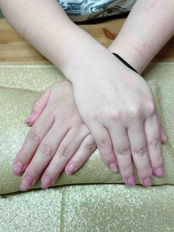 change - 淺色漸層