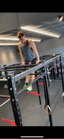 維達健身-Ziv 教練 - 徒手神技-暴力上槓的引導