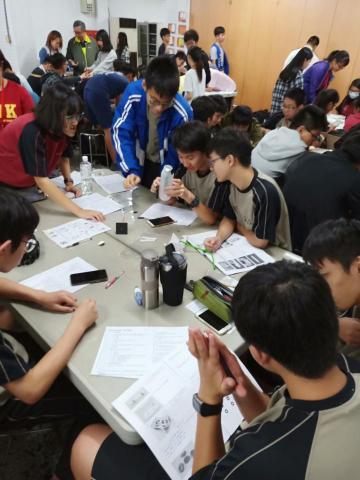 林峻毅 - 物理探究實作暨科普闖關