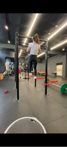 維達健身-Ziv 教練 - 引體從無到9下的女學生