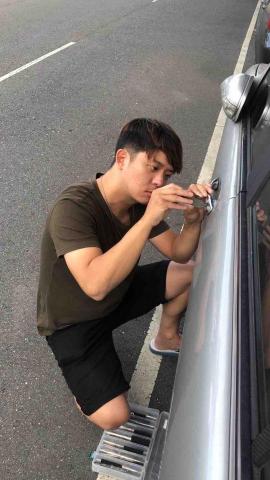 易開鎖業 - 賓士汽車門鎖鎖心開啟