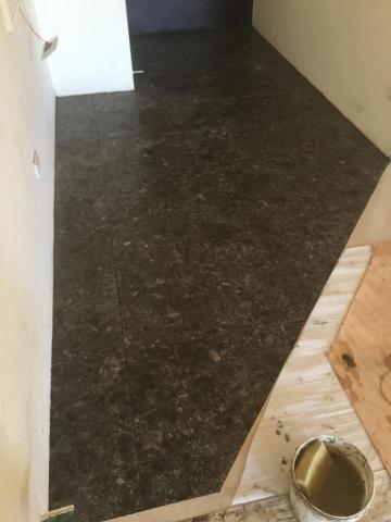 阿穎 - 玄關貼磚